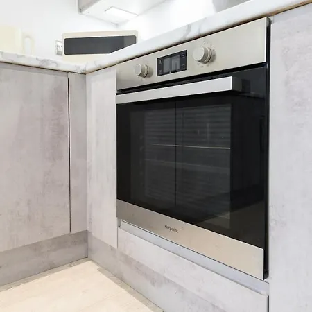 شقة Dock, Stylish 2 Bedroom Apartment, Free Parking, Close To Centre